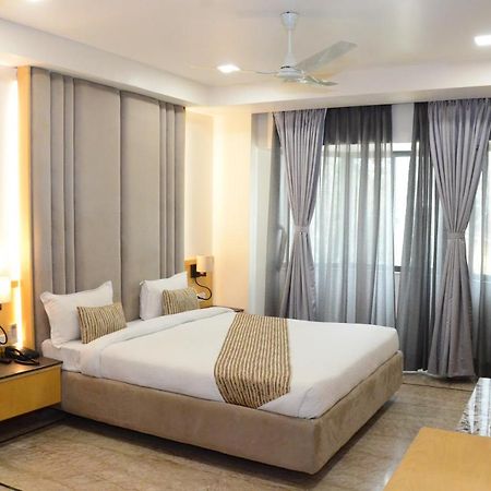 Crytsal Residency Hotel Ranchi Buitenkant foto