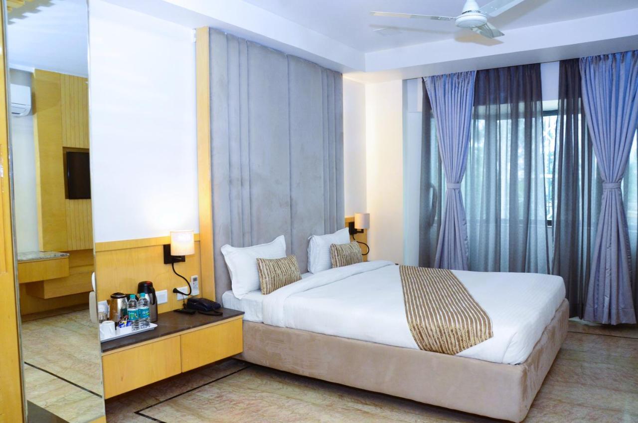 Crytsal Residency Hotel Ranchi Buitenkant foto