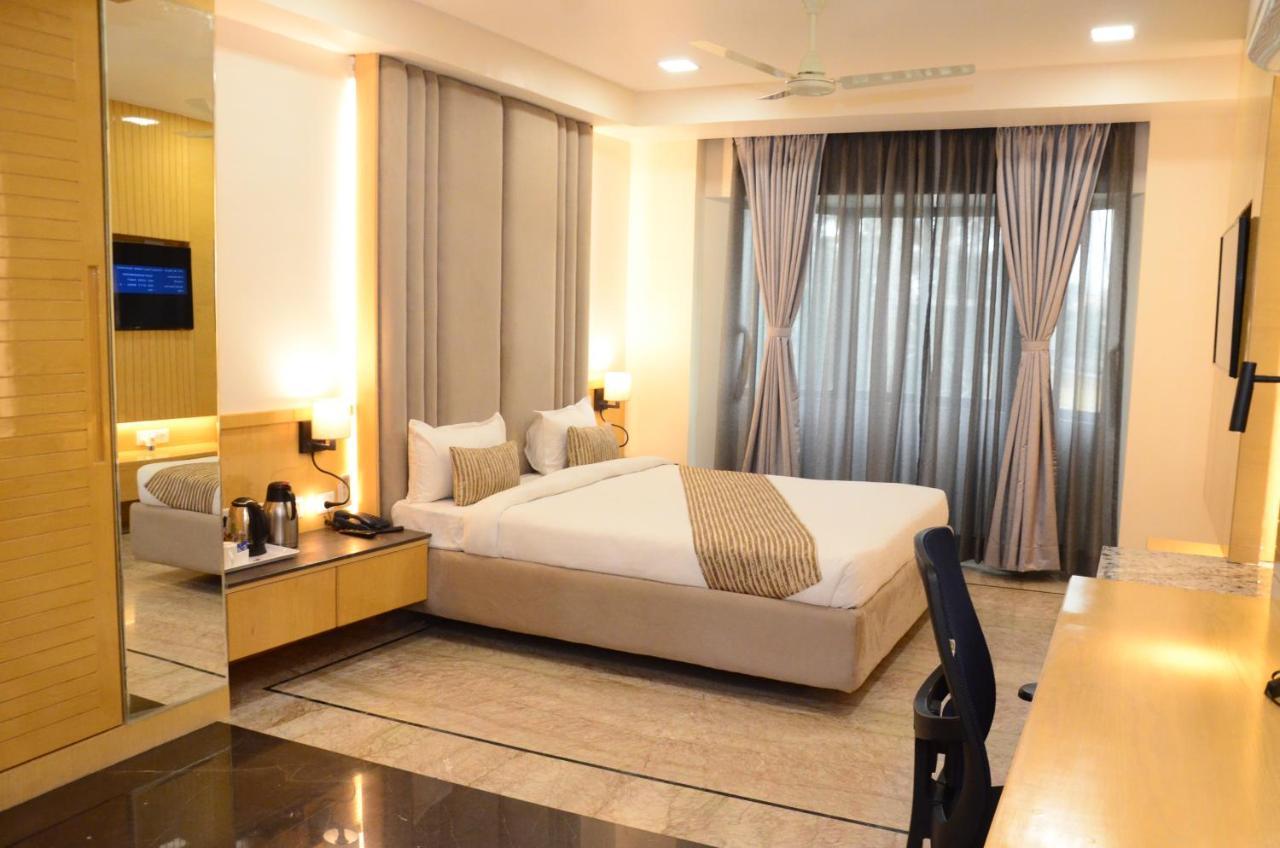 Crytsal Residency Hotel Ranchi Buitenkant foto