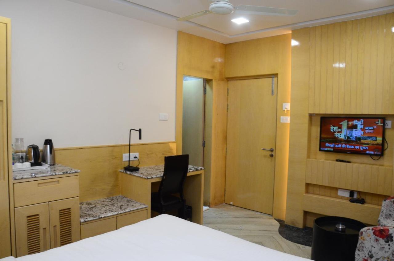 Crytsal Residency Hotel Ranchi Buitenkant foto