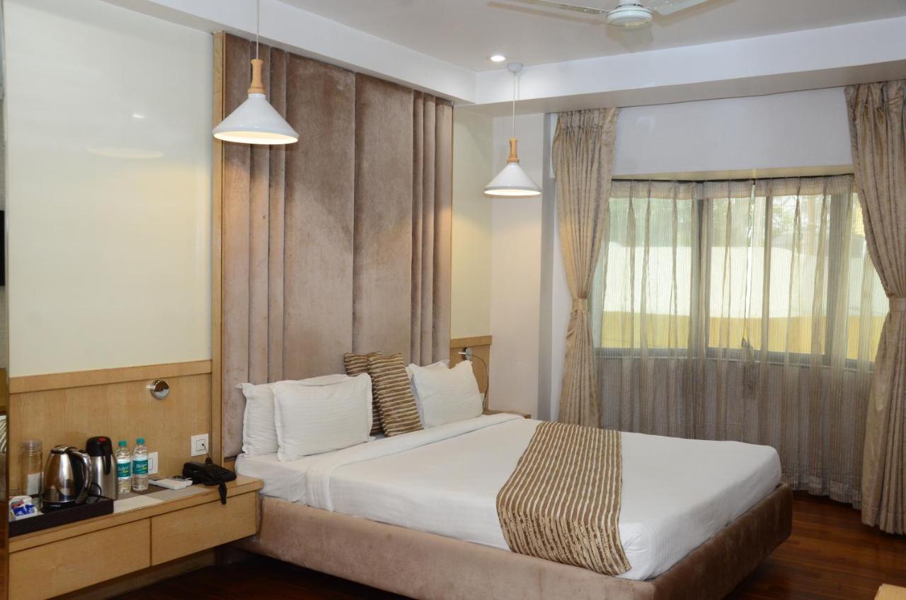 Crytsal Residency Hotel Ranchi Buitenkant foto