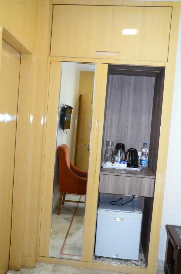 Crytsal Residency Hotel Ranchi Buitenkant foto