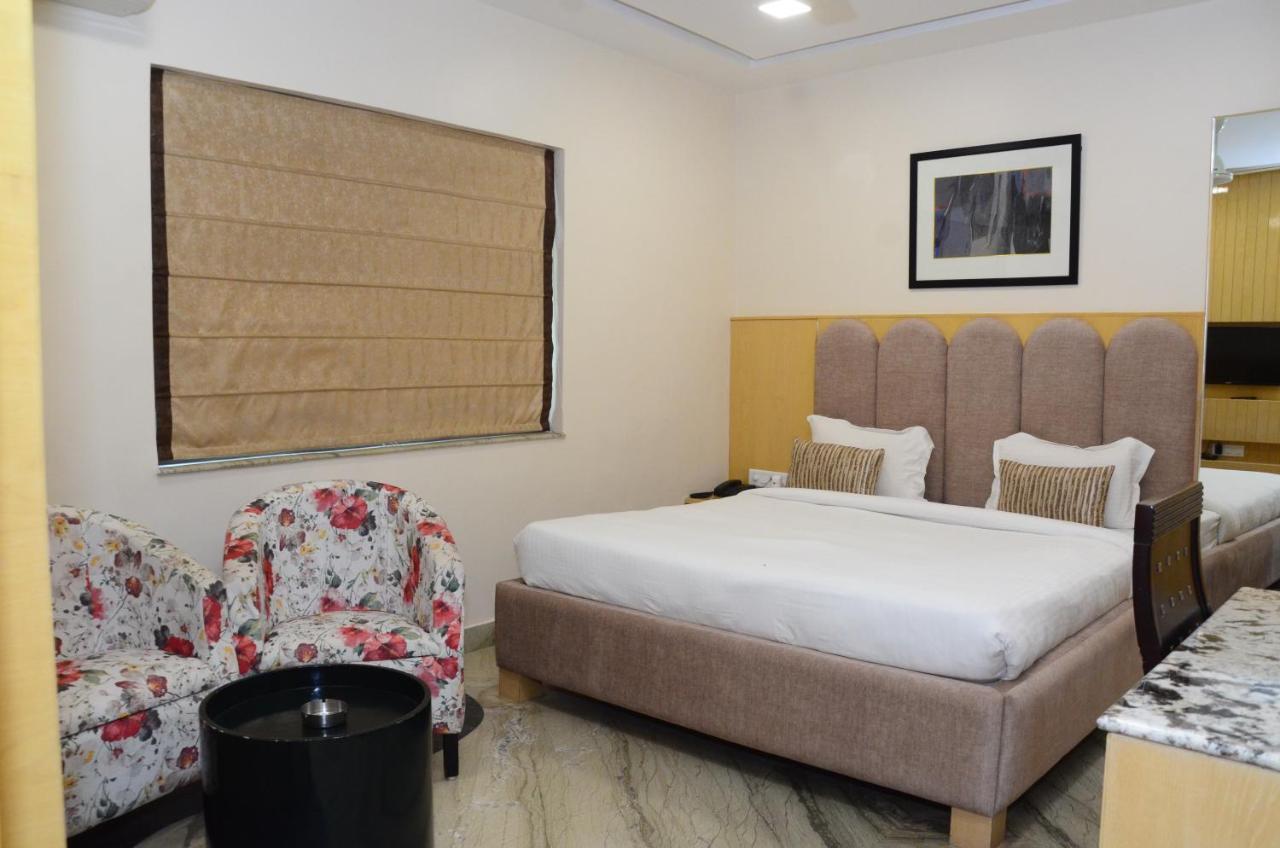 Crytsal Residency Hotel Ranchi Buitenkant foto