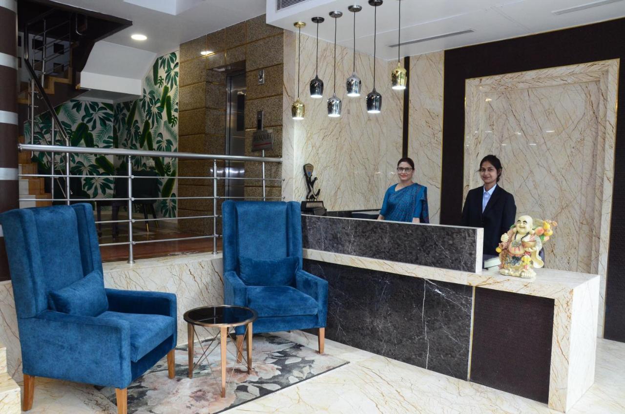 Crytsal Residency Hotel Ranchi Buitenkant foto