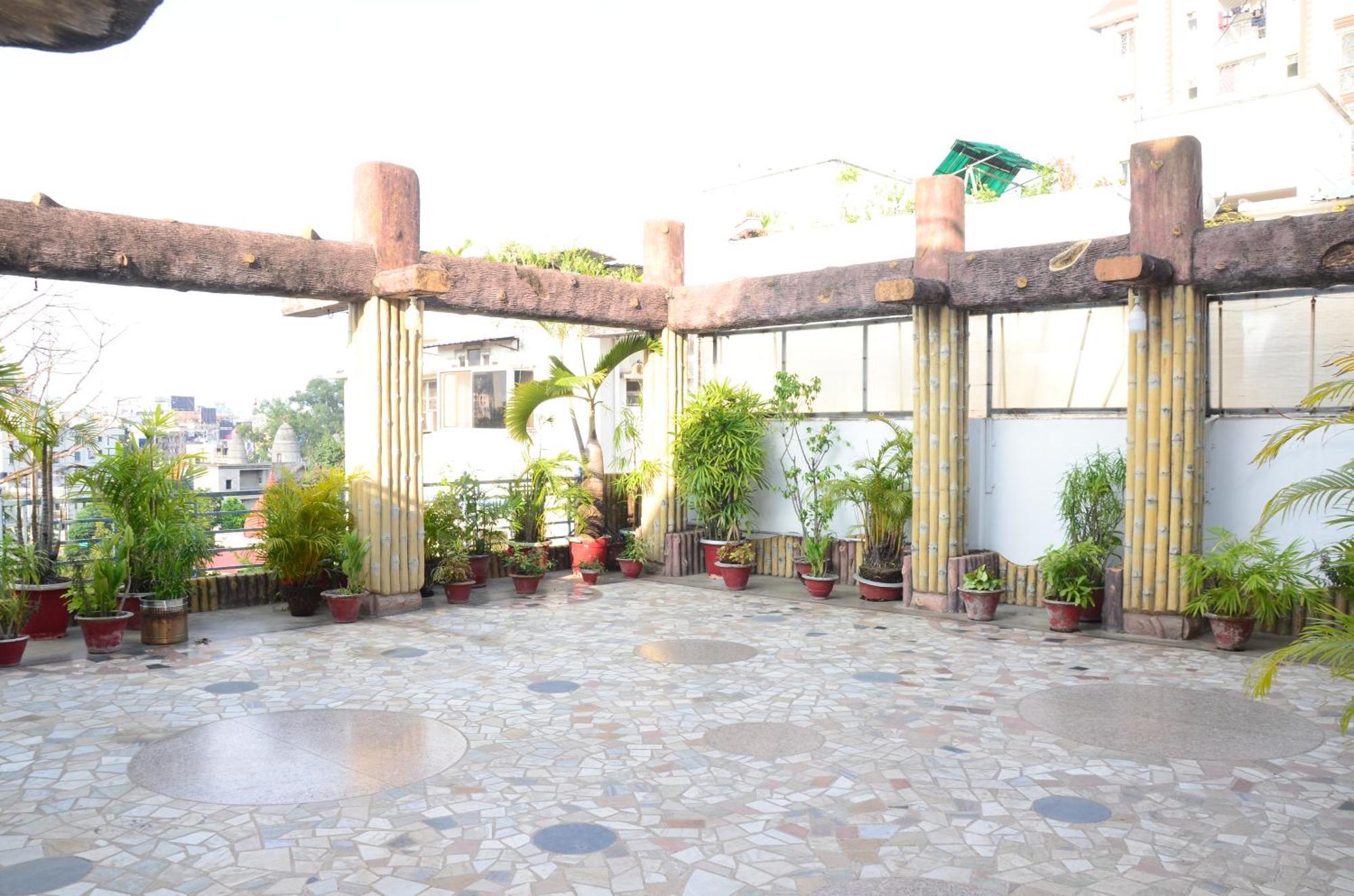 Crytsal Residency Hotel Ranchi Buitenkant foto
