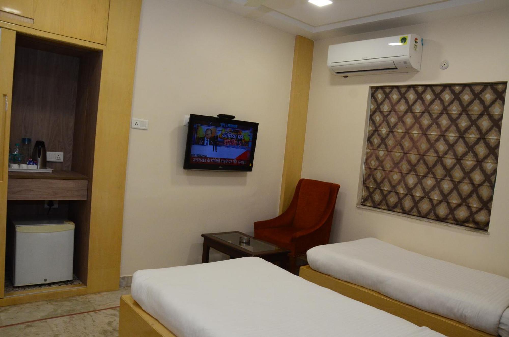 Crytsal Residency Hotel Ranchi Buitenkant foto