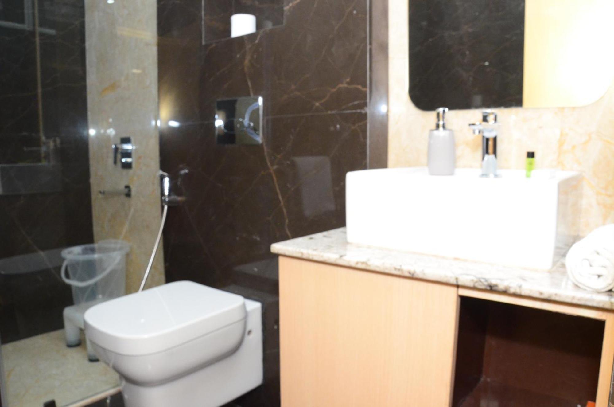 Crytsal Residency Hotel Ranchi Buitenkant foto