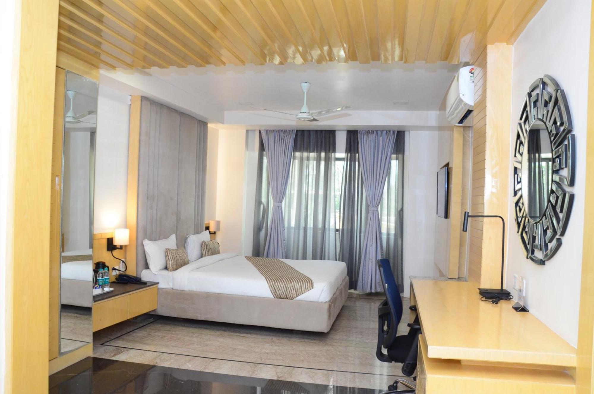 Crytsal Residency Hotel Ranchi Buitenkant foto