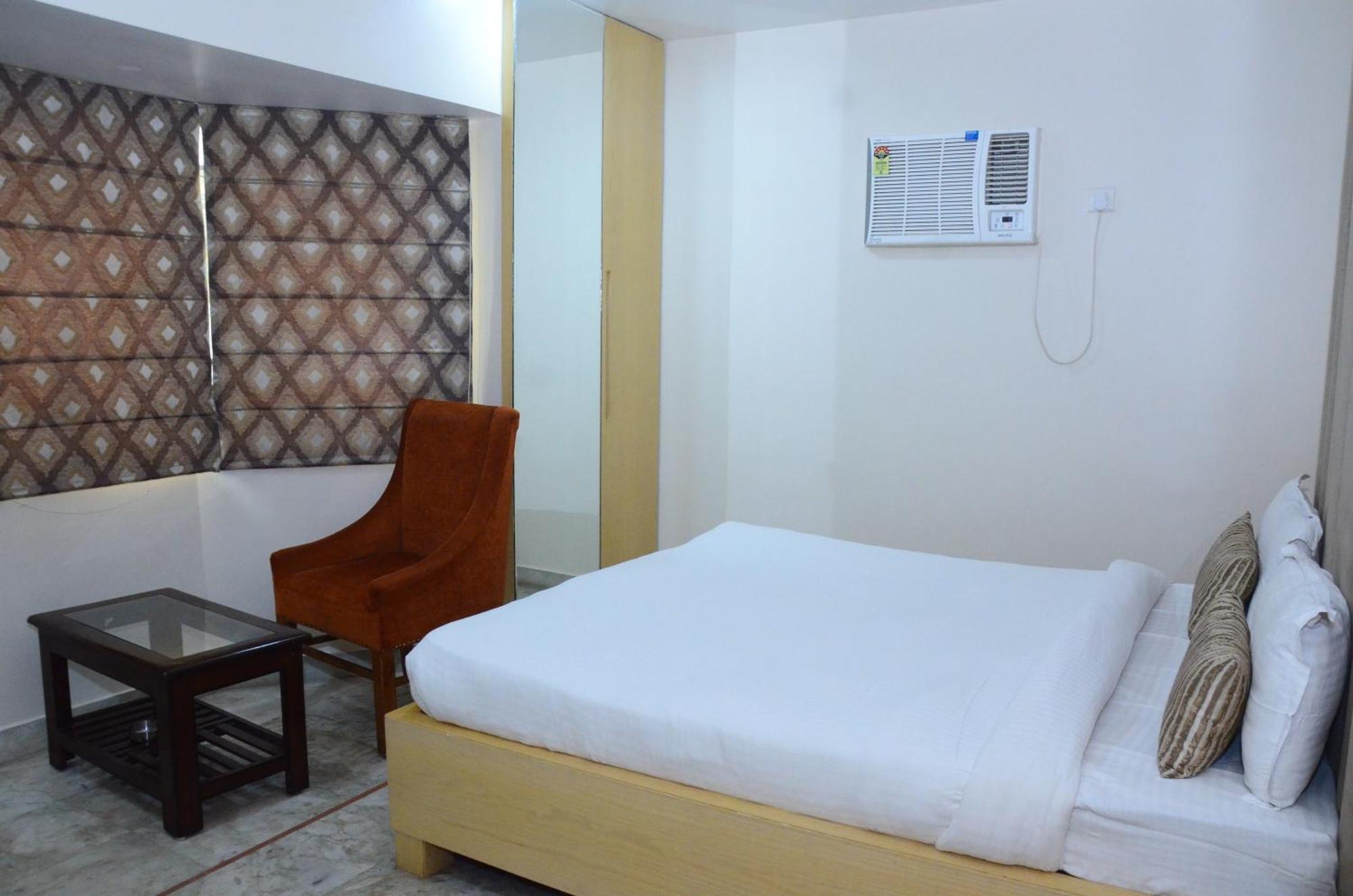 Crytsal Residency Hotel Ranchi Buitenkant foto